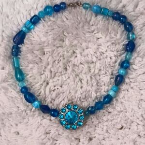 🍧🌈 Handcrafted Beaded Choker Necklace 15" W/2" Extender"🦋